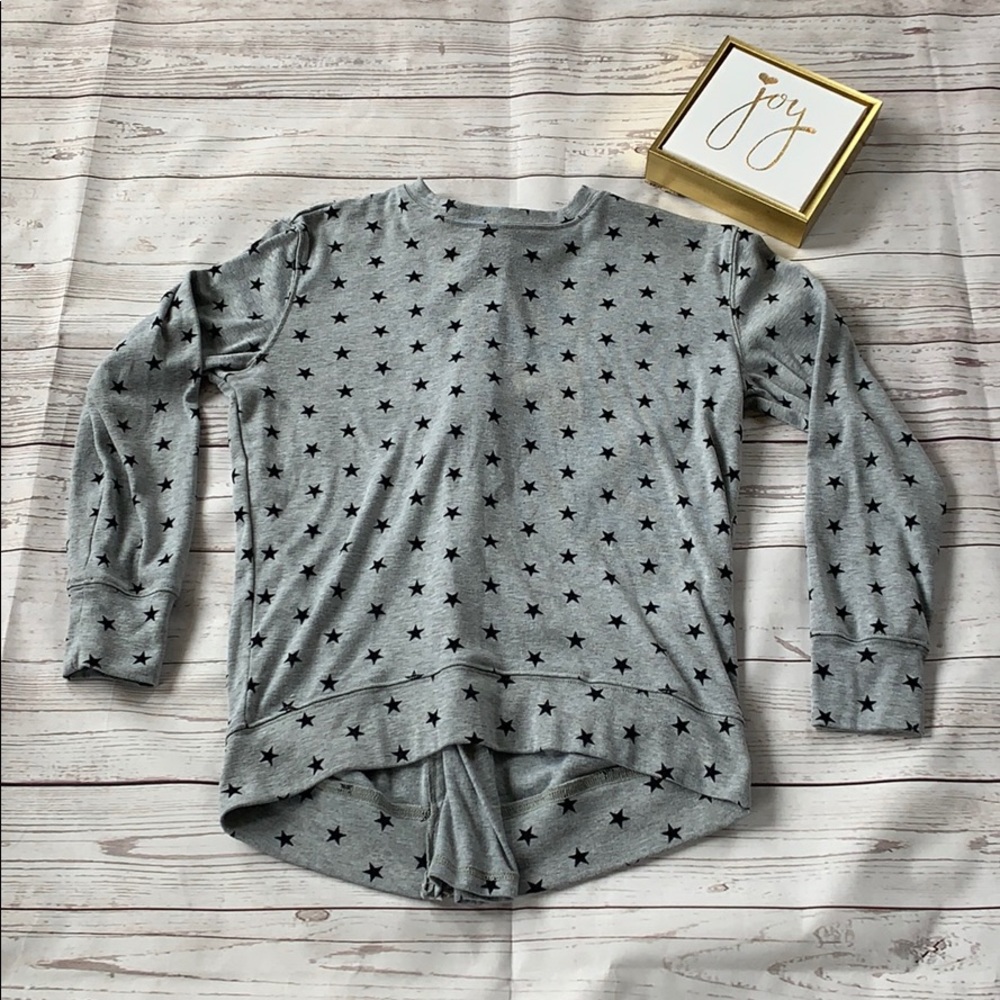 Girls 3/4 length sleeve top size medium, 10